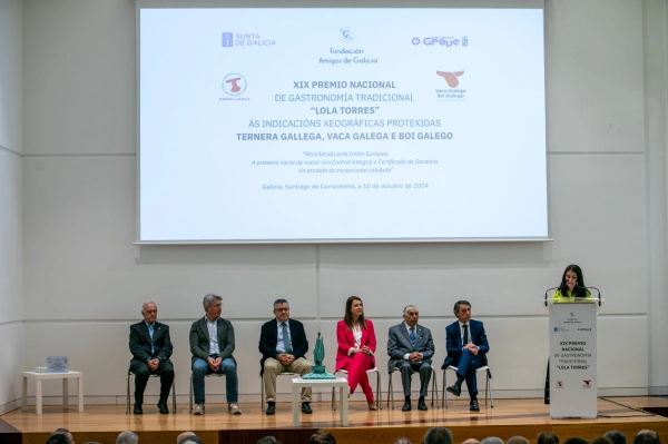Imagen del artículo María José Gómez salienta a importancia do sector cárnico para a economía galega e a súa relevancia internacional