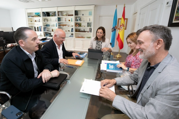 Image 2 of article Villaverde sitúa a transferencia de coñecemento entre as entidades sectoriais e a Administración como elemento clave na xestión do marisqueo