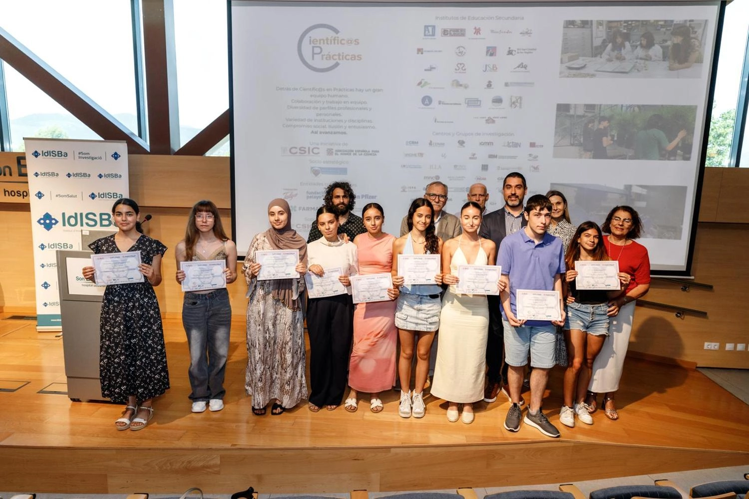 Imagen del artículo El IdISBa acoge el acto de clausura del programa estatal Científic@s en prácticas en las Illes Balears