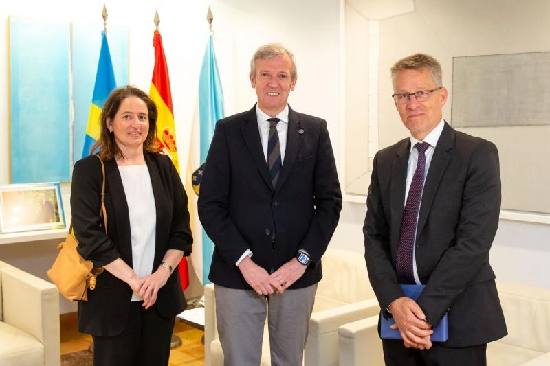 Imagen del artículo El presidente de la Xunta y el embajador de Suecia en España avanzan en el fortalecimiento de las relaciones institucionales y económicas en el marco de la agenda europea