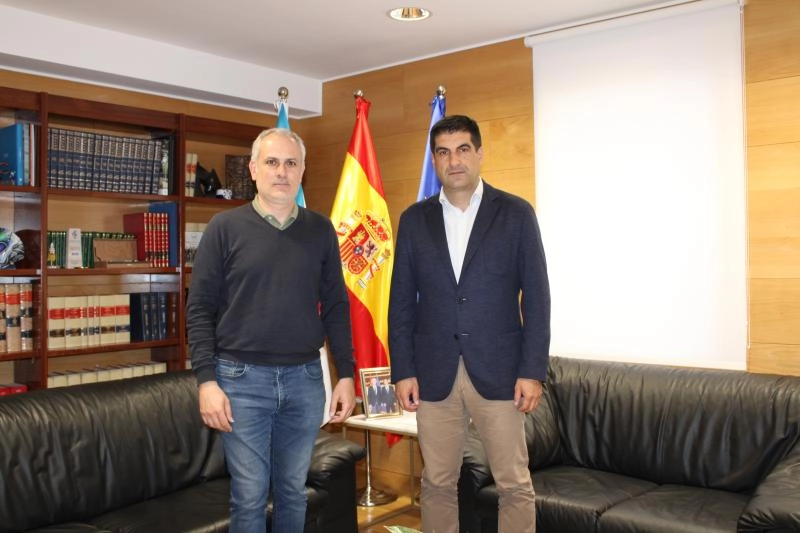 Imagen del artículo El delegado territorial de la Xunta en Ourense recibe al nuevo presidente del Consello Regulador de la D.O. Valdeorras