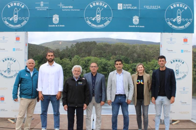 Imagen del artículo El delegado territorial de la Xunta en Ourense participa en la presentación de Arnoia Sup Challenge