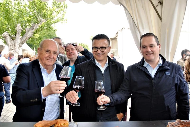 Imagen del artículo La Xunta participa en la inauguración de la XXVIII Mostra de Viños da Ribeira Sacra de Pantón