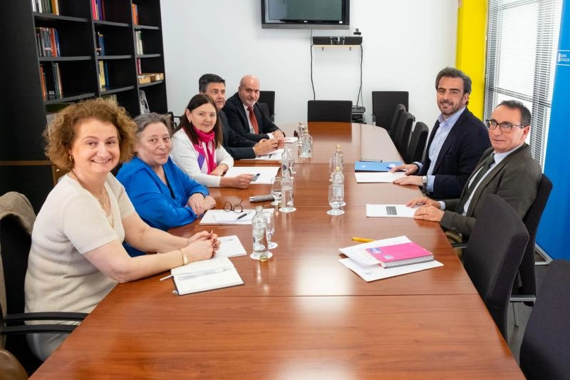 Imagen del artículo La Xunta colabora con el Consello da Avogacía Galega en la atención jurídica a menores de edad víctimas de situaciones de violencia