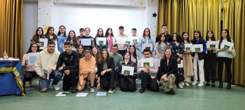 Imagen del artículo La Xunta reconoce el trabajo voluntario del alumnado del colegio La Salle Ferrol con la entrega de los 'pasaportes solidarios'