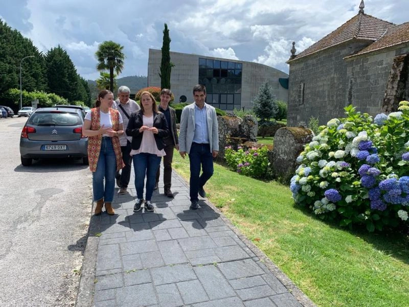 Imagen del artículo La Xunta visita el albergue turístico de Laias, que acogerá uno de los minicampamentos del programa Coñece Galicia