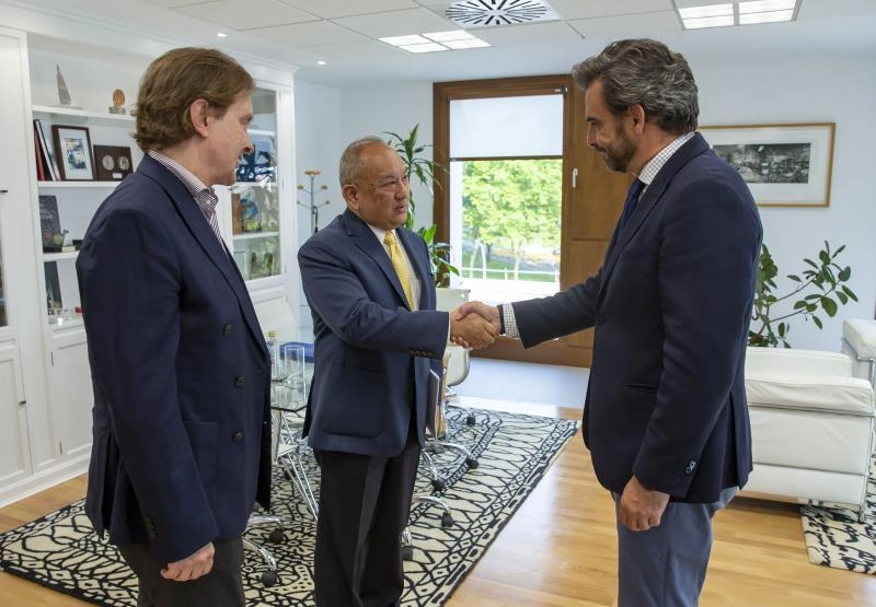 Imagen del artículo El vicepresidente primero de la Xunta recibe al embajador de Tailandia en España