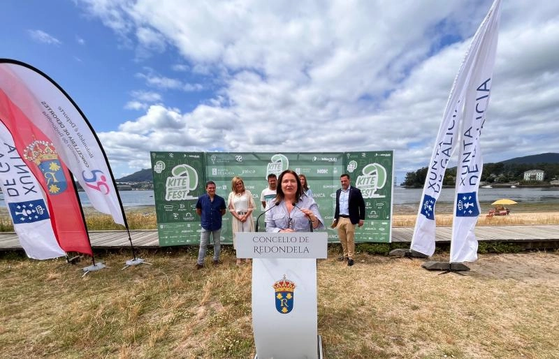 Imagen del artículo El gobierno gallego apoya el VI KiteFest Cesantes Trofeo Xunta de Galicia que convertirá de nuevo la ría de Vigo en referente nacional del deporte náutico