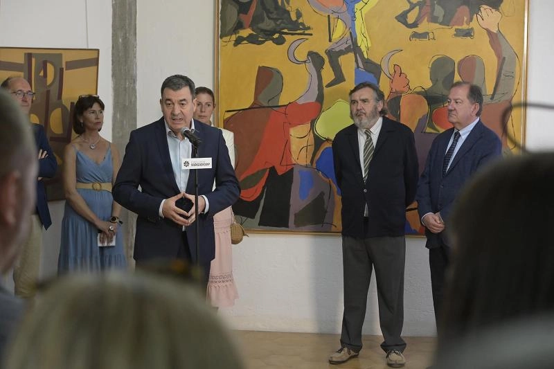 Imagen del artículo Román Rodríguez avanza la incoación de la declaración BIC del Museo Sargadelos-Carlos Maside