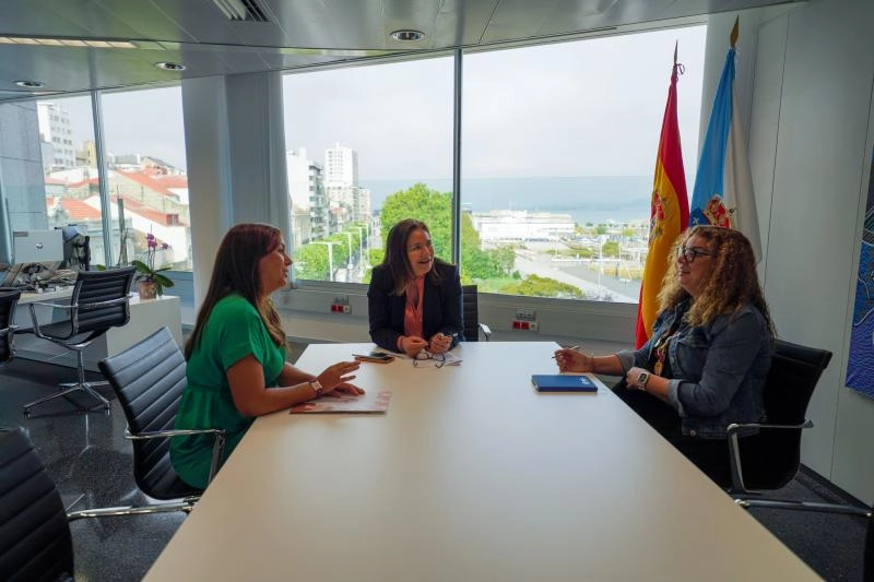 Imagen del artículo La delegada de la Xunta recibe a la directiva de la asociación Empresarias Galicia