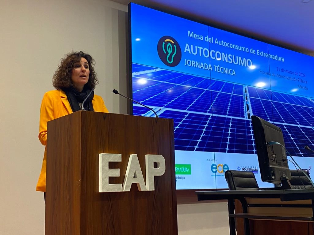 Imagen del artículo La Consejería para la Transición Ecológica y Sostenibilidad legaliza 500 instalaciones de autoconsumo de media al mes en Extremadura