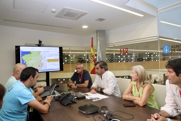 Imagen del artículo A Xunta reforzará o servizo de atención e información á cidadanía para atender as consultas relacionadas coas axudas destinadas aos afectados polos incendios