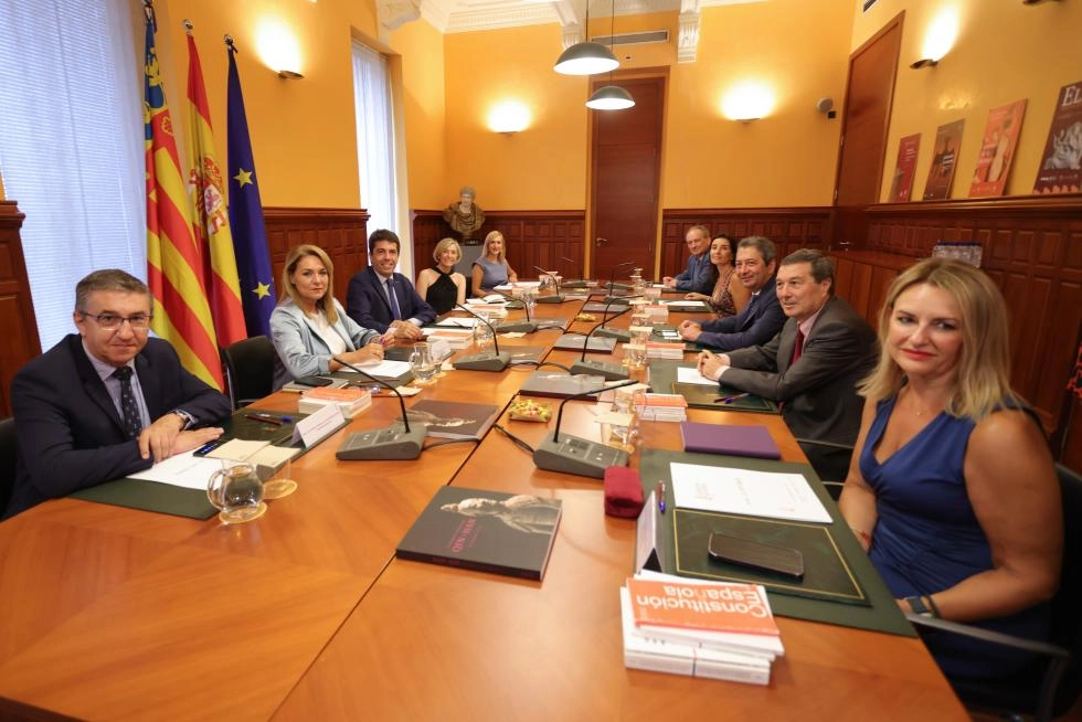 Imagen del artículo Carlos Mazón preside el primer Pleno del Consell de la Xl legislatura