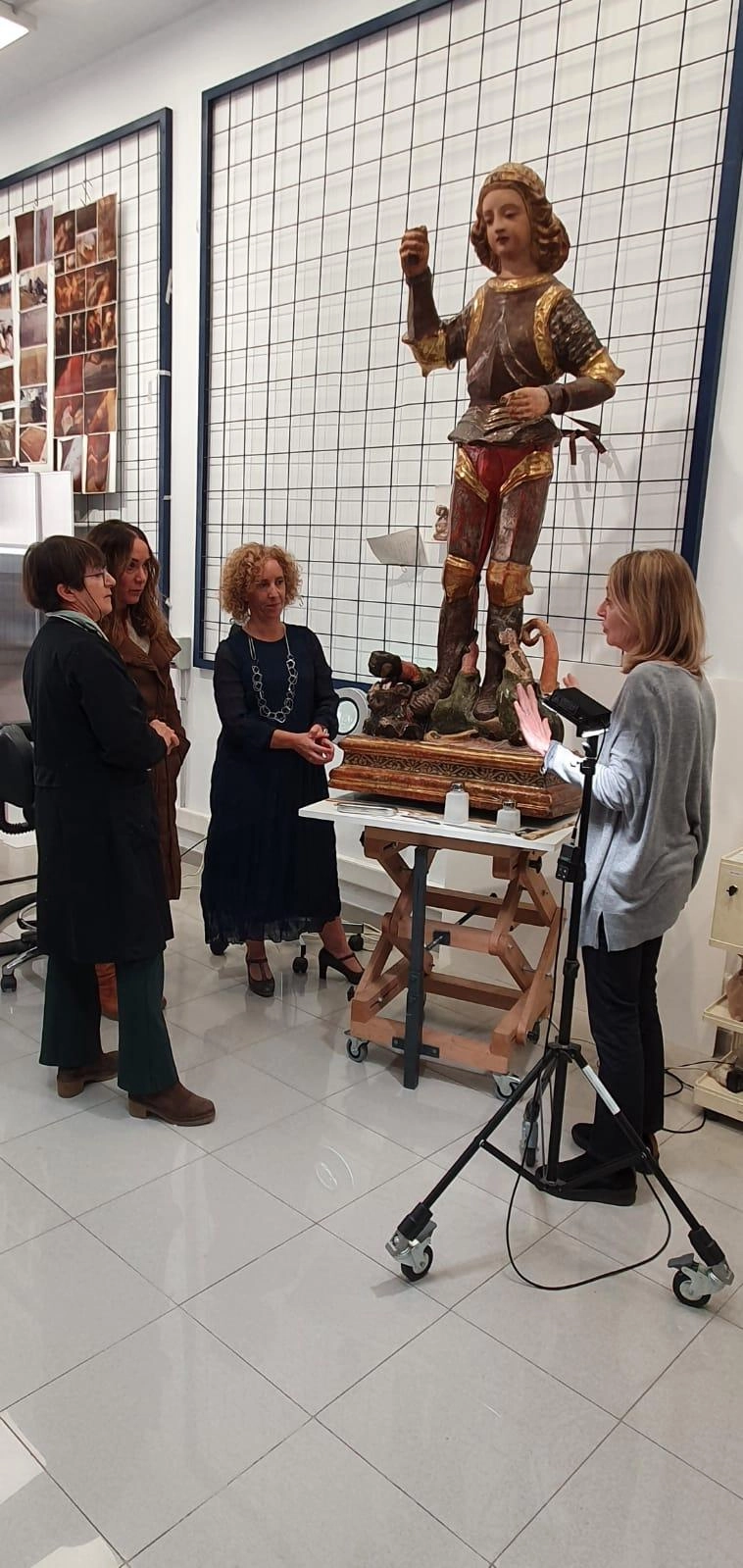 Imagen del artículo El IVCR+i restaura la imagen de san Miguel Arcángel del Museo Histórico del Ayuntamiento de València
