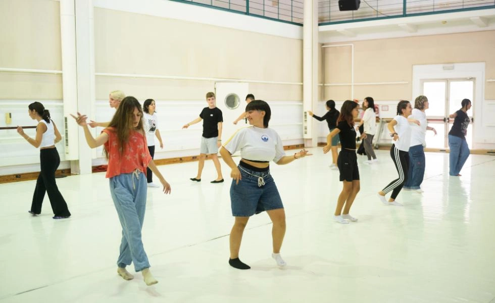 Imagen del artículo Espai LaGranja y el Cefire acercan la danza inclusiva a las escuelas