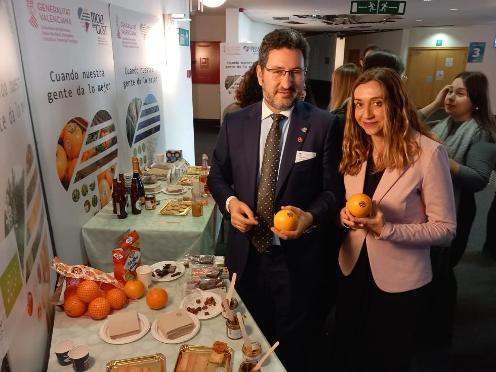 Imagen del artículo Isaura Navarro presenta la marca agroalimentaria 'Molt de Gust' en Bruselas para estimular mercados europeos