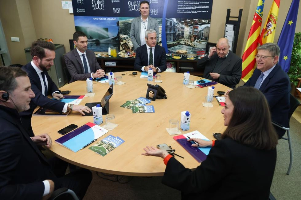 Imagen del artículo Ximo Puig ha mantenido una reunión con el presidente de Secuoya y embajador honorífico de Spain Film Commission, James Costos