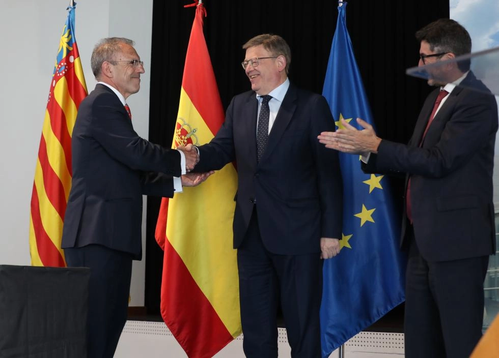 Imagen del artículo Ximo Puig destaca el carácter estratégico de PortCastelló para la Comunitat Valenciana por su potencial para impulsar la nueva industria valenciana y crear empleo