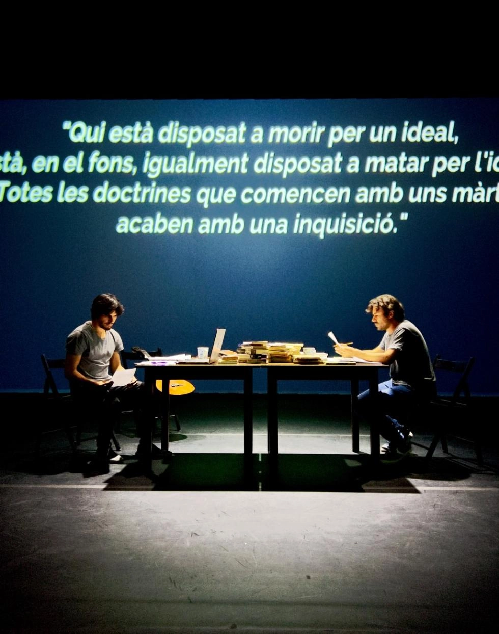 Imagen del artículo El Institut Valencià de Cultura invita al público a disfrutar del teatro en el Arniches, el Día de Les Corts Valencianes