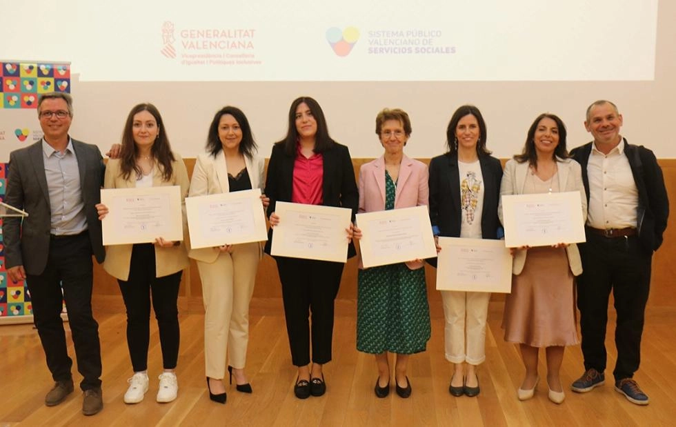 Imagen del artículo Igualdad publica las galardonadas con los premios 'María Asunción Martínez Román'  por sus trabajos de investigación en materia de servicios sociales