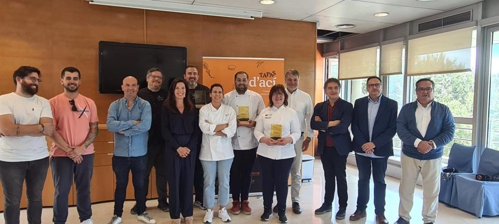 Imagen del artículo Turisme Comunitat Valenciana firma dos acuerdos para impulsar la promoción del producto gastronómico y la formación en materia de hostelería
