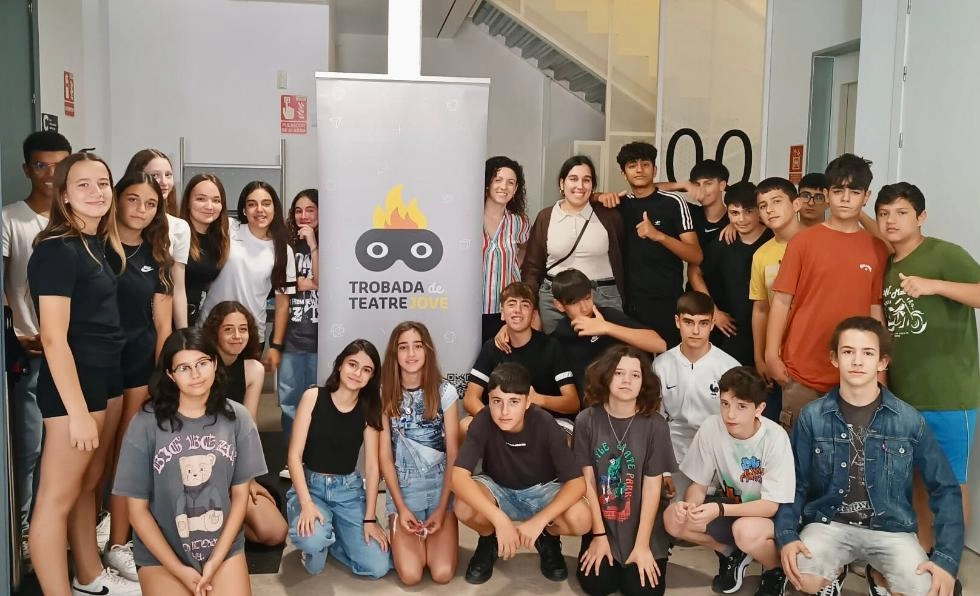 Imagen del artículo 59 centros de Secundaria y 1.500 jóvenes de la Comunitat Valenciana han participado en la edición de este año de las Trobades de Teatre Jove