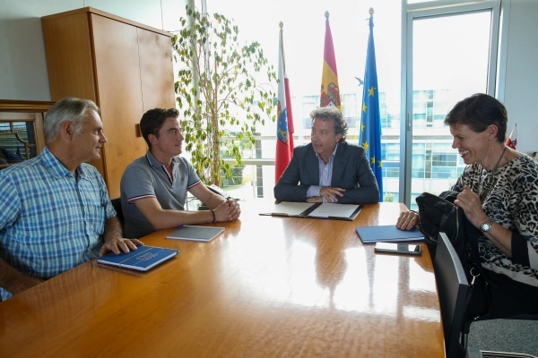 Imagen del artículo Palencia inicia una ronda de contactos con representantes del sector primario para analizar sus necesidades y propuestas