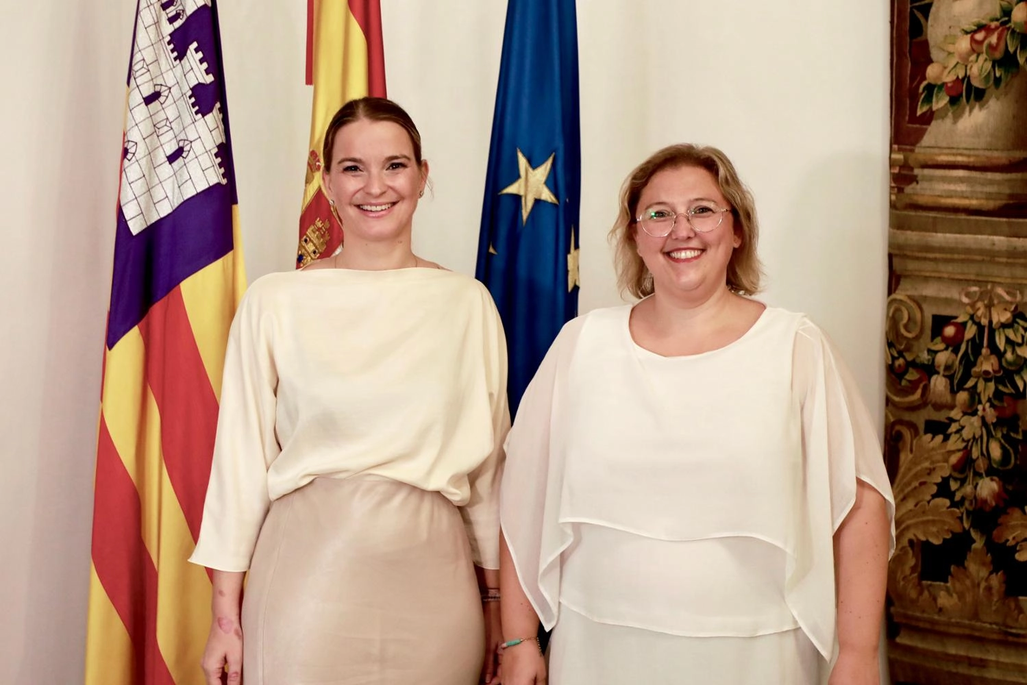 Imagen del artículo Imágenes de la audiencia de la presidenta Prohens con la alcaldesa de Llucmajor