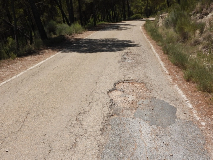 Imagen del artículo La Comunidad realiza obras de mejora en los viales del Parque Regional de Sierra Espuña