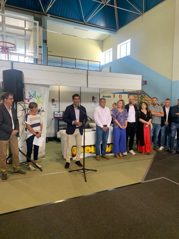 Imagen del artículo El  delegado territorial de la Xunta en Ourense participa en la inauguración de la IV Feira do Comercio Prolimia 2023