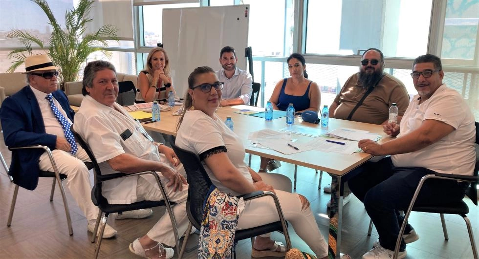 Imagen del artículo La secretaria autonómica de Igualdad y Diversidad se reúne con representantes de la Federación Autonómica de Asociaciones Gitanas de la Comunidad Valenciana