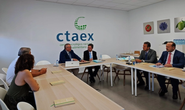 Imagen del artículo La Consejería de Economía, Empleo y Transformación Digital apuesta por colaborar con el CTAEX por su capacidad de transferencia tecnológica al sector privado