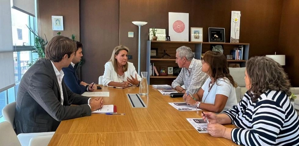 Imagen del artículo Susana Camarero se reúne con representantes de la Plataforma del Voluntariado de la Comunitat Valenciana