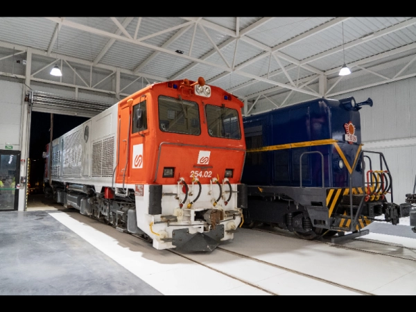 Imagen del artículo Ferrocarrils suma dos nous vehicles a la col·lecció de material històric de la nau de Martorell Central