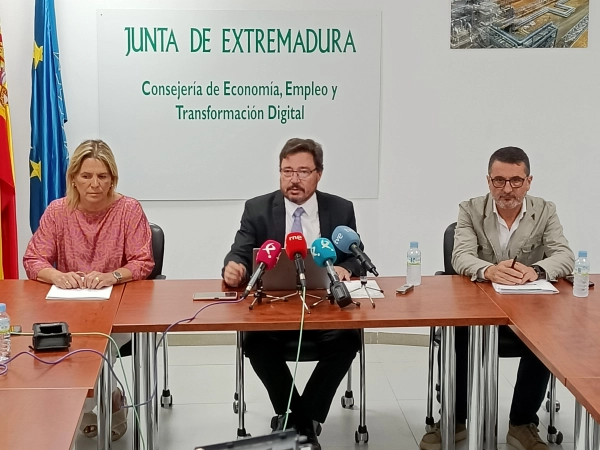 Imagen del artículo Extremadura cierra el mes de agosto con 744 desempleados más y un incremento de 685 personas más afiliadas a la Seguridad Social