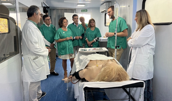 Imagen del artículo Salud ofrece formación pionera en España a través de una unidad móvil de simulación clínica