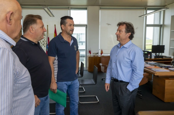 Imagen del artículo Desarrollo Rural acometerá obras en varios caminos del barrio de Las Mangas (Cieza)