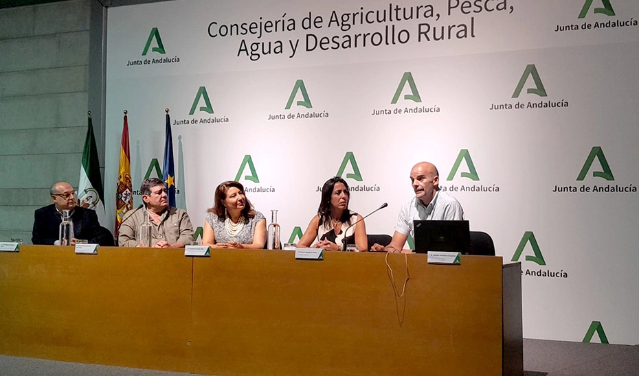 Imagen del artículo Andalucía lidera la investigación española sobre caracterización y aprovechamiento del alga asiática