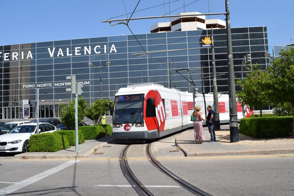 Imagen del artículo Infraestructuras facilita el transporte en tranvía a Feria Valencia para acudir a Hábitat y Home Textiles Premium