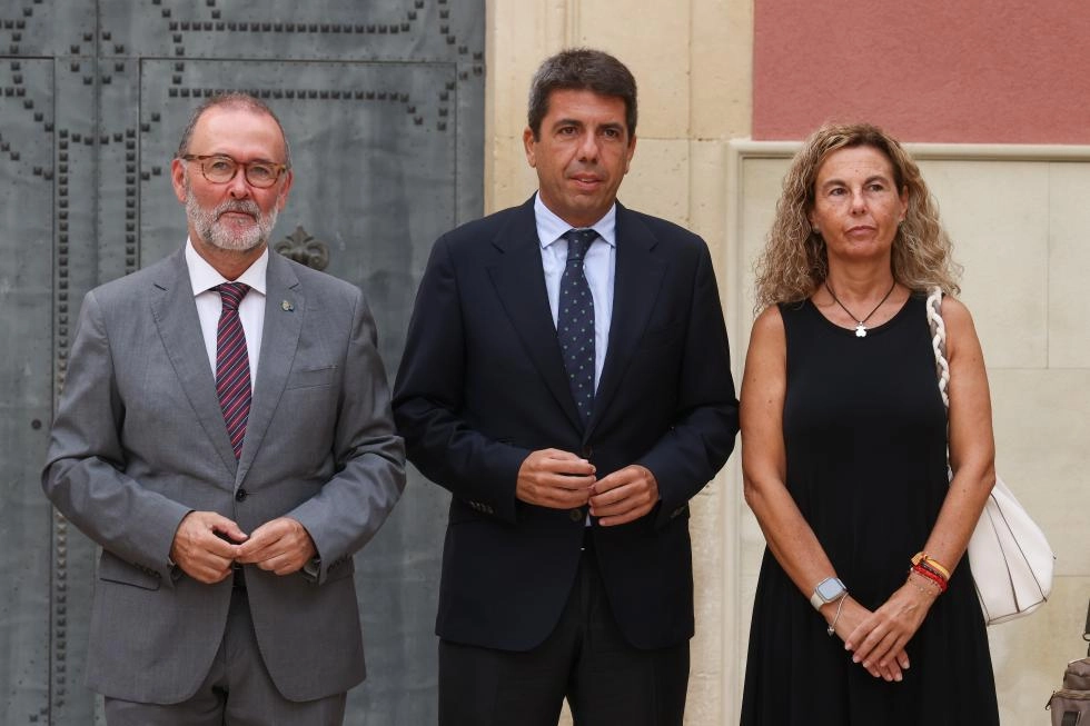 Imagen del artículo Carlos Mazón ha mantenido una reunión con el alcalde de El Campello y la corporación municipal