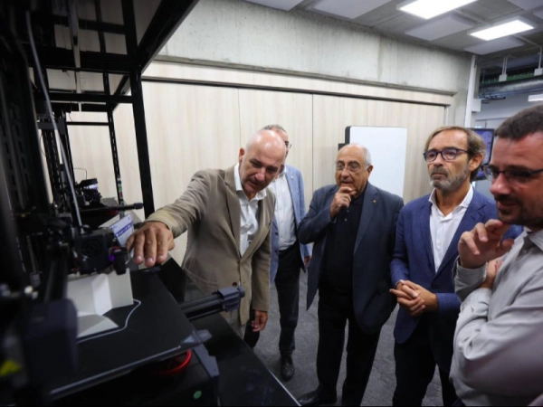 Imagen del artículo El conseller Nadal inaugura a Girona un centre mixt sobre impressió 3D, un àmbit de recerca estratègic amb múltiples aplicacions científiques i industrials