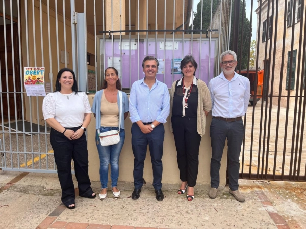 Imagen del artículo El conseller Antoni Vera visita los centros educativos de Menorca
