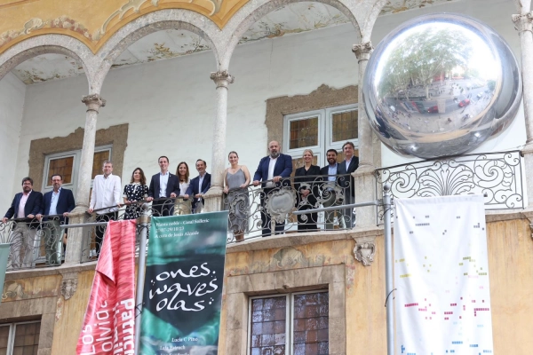 Imagen del artículo La presidenta Margalida Prohens ha asistido a la inauguración de las exposiciones «Connecting» y «Los olvidados»
