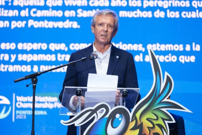 Image 1 of article Rueda garantiza el compromiso de la Xunta con el deporte gallego para que continúe siendo estandarte de disciplinas como el triatlón