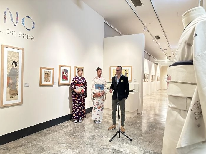 Image 1 of article El Museo de Zaragoza exhibe la belleza de los kimonos y ahonda en su significado en una nueva exposición