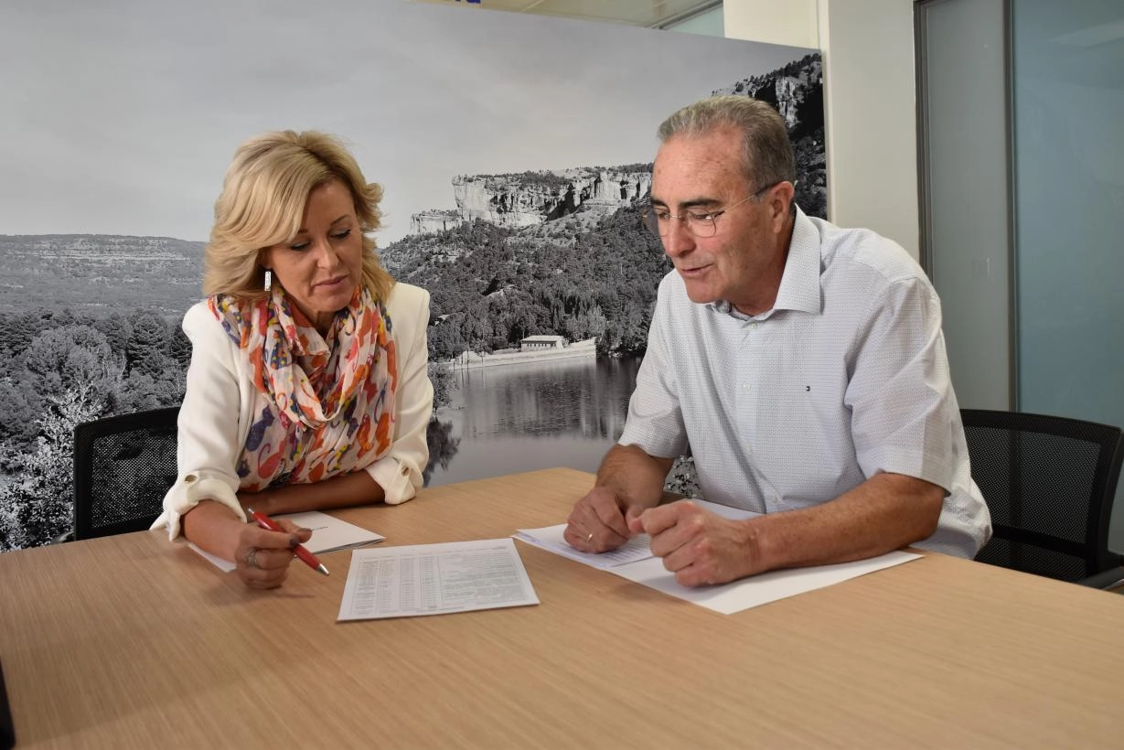 Imagen del artículo El Gobierno regional continuará colaborando con el Ayuntamiento de Villar de la Encima para mejorar la vida de sus vecinos