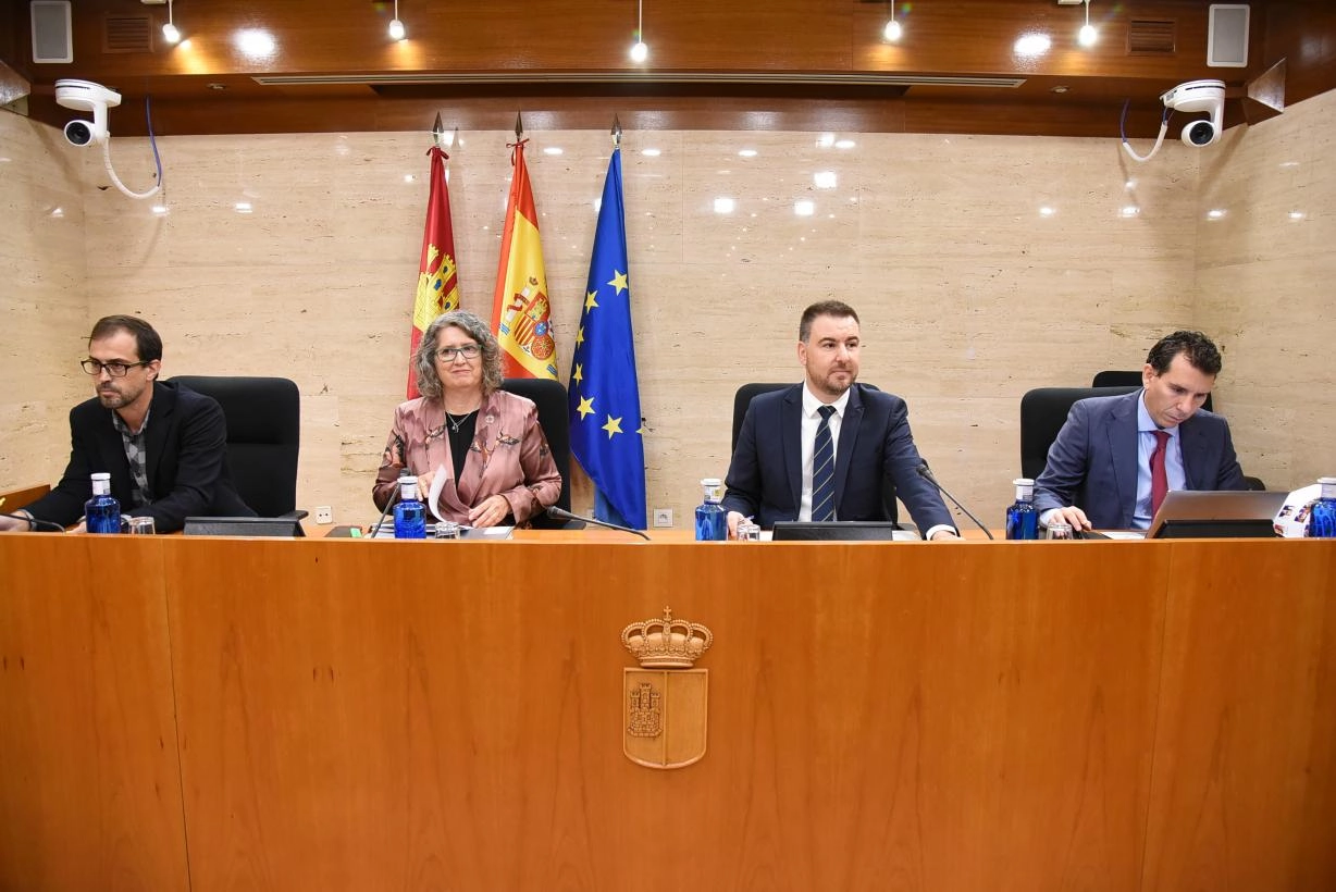 Image 2 of article El agua, la energía, y la conservación y protección del medio natural, pilares fundamentales del desarrollo sostenible de Castilla-La Mancha en esta legislatura