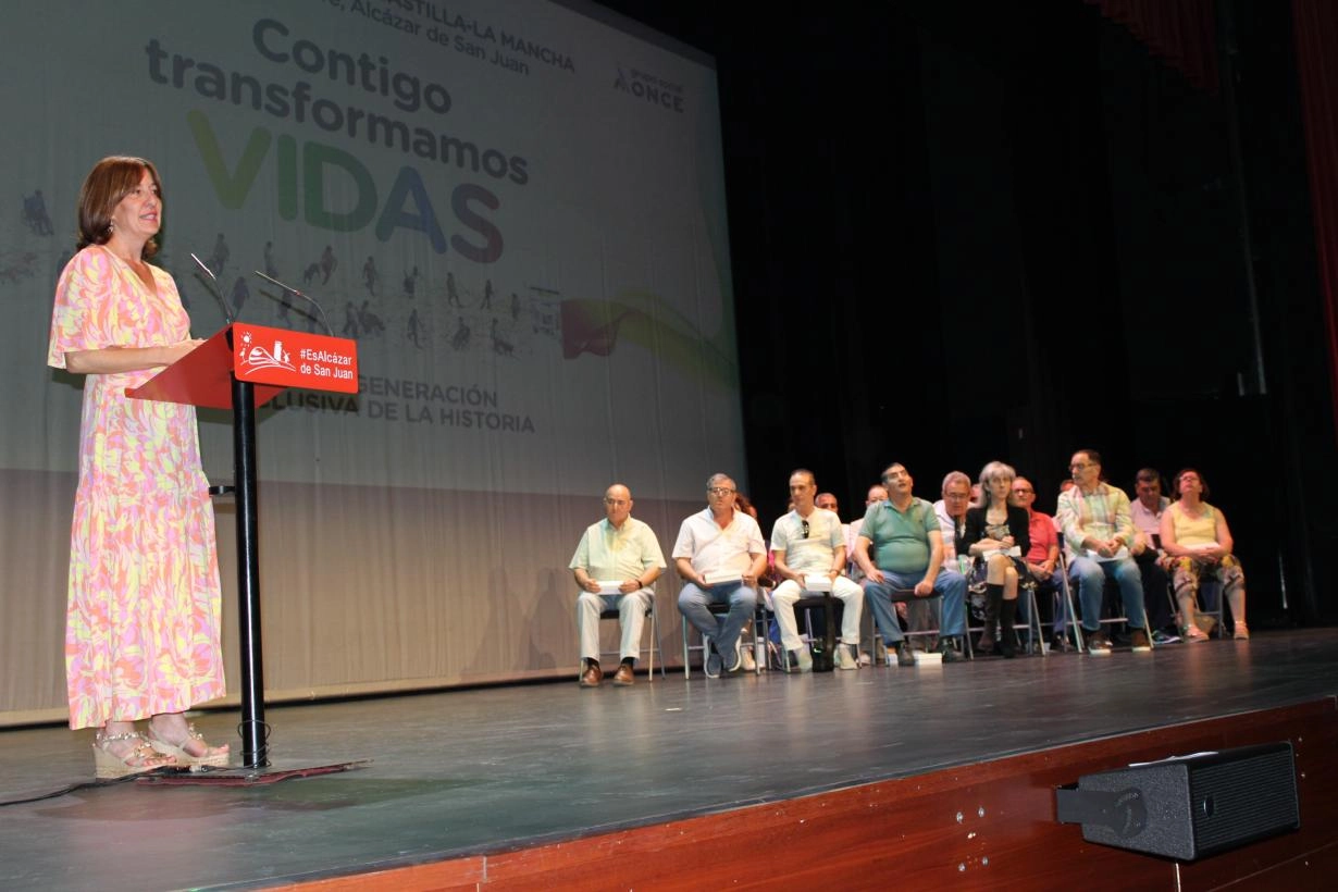 Image 1 of article Blanca Fernández reafirma el compromiso del Gobierno regional con las políticas encaminadas a favorecer la inserción laboral de las personas con discapacidad