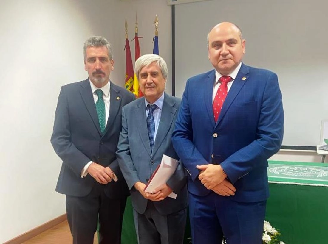 Imagen del artículo El Gobierno de Castilla-La Mancha pondera el trabajo de los veterinarios para preservar la salud de la cabaña ganadera y la seguridad alimentaria