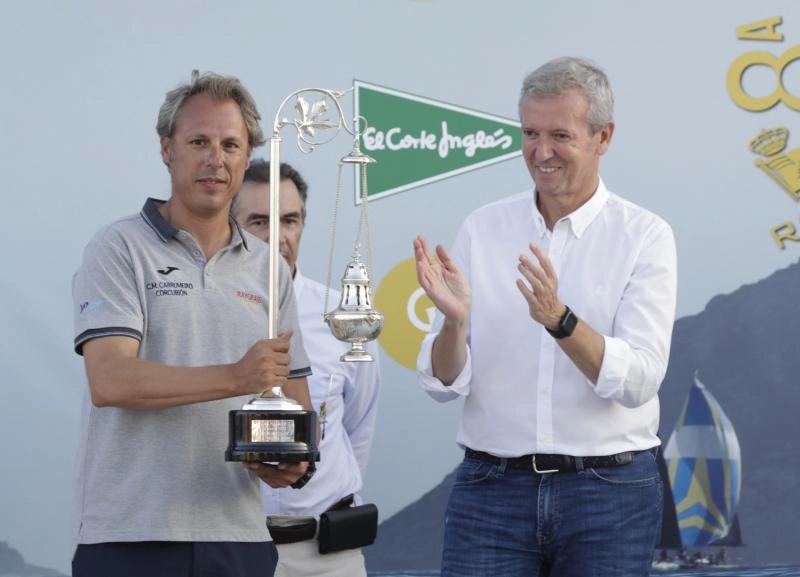 Imagen del artículo Rueda participa en la entrega de trofeos de la Regata Rey Juan Carlos I en Sanxenxo